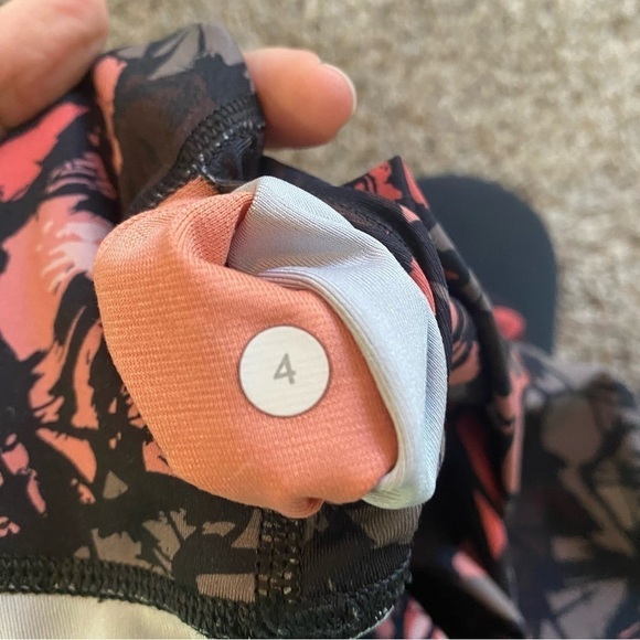 Lululemon Wunder Under Pant (Hi-Rise) Legging in Paint Storm Black / Coral Sz 4 - Picture 6 of 11